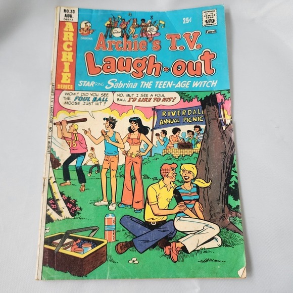 Archie's TV Laugh-Out Comic Book August 1975 Issue #33 Sabrina the Teenage Witch - Picture 1 of 8